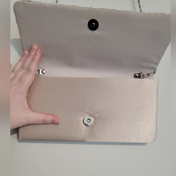 Elegant Lace & Satin Clutch Crossbody - Cream/ Champagne - Picture 3 of 7